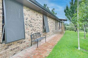 Dularge Grand Villa - Steps to Marina + Fishing!