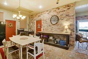 Dularge Grand Villa - Steps to Marina + Fishing!