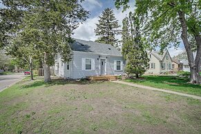 Spacious Minneapolis Home Rental: 8 Mi to Downtown