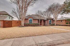 Modern Carrollton Home - Private Pool & Grill