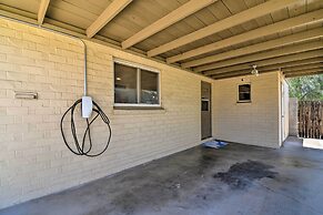 Private Desert Retreat w/ Grill & Mtn Views!
