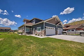Modern Swan Valley Townhome w/ Walking Trails