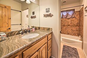 Wooded Yard, Gas Grill: Lush Pinetop Retreat