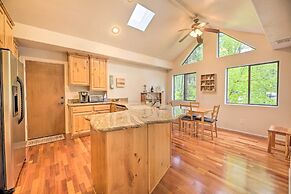 Wooded Yard, Gas Grill: Lush Pinetop Retreat