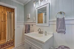 Near Hiking: Roaring Gap Retreat w/ Fire Pit!