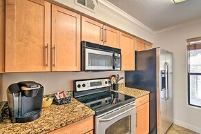 6 Mi to Downtown: Phoenix Condo w/ Pool Access!