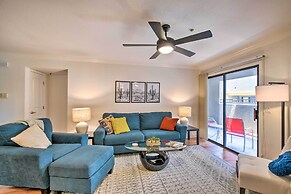 6 Mi to Downtown: Phoenix Condo w/ Pool Access!