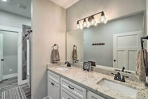 All-encompassing Lakehouse w/ Modern Accents!