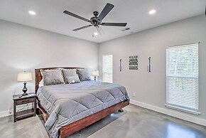 All-encompassing Lakehouse w/ Modern Accents!