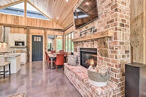 All-encompassing Lakehouse w/ Modern Accents!