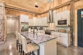 All-encompassing Lakehouse w/ Modern Accents!