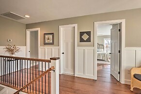 Morrisonville Manor w/ Fire Pit & Hot Tub!