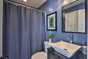 Morrisonville Manor w/ Fire Pit & Hot Tub!