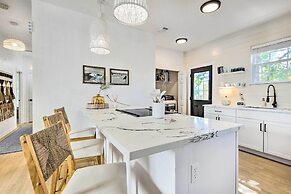 Modern & Chic Gulfport Escape: Walk to Beach!