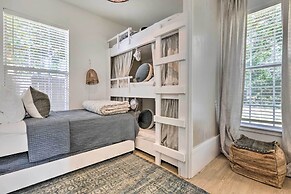 Modern & Chic Gulfport Escape: Walk to Beach!