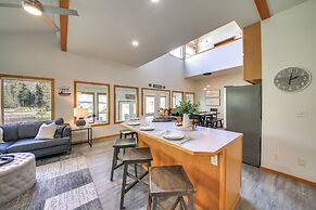 Expansive Waterfront Escape w/ Kayaks + Sups!