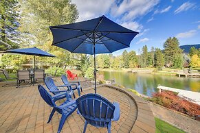 Expansive Waterfront Escape w/ Kayaks + Sups!