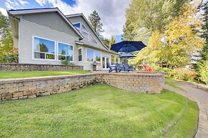 Expansive Waterfront Escape w/ Kayaks + Sups!