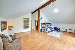 Expansive Waterfront Escape w/ Kayaks + Sups!