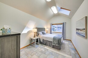 Expansive Waterfront Escape w/ Kayaks + Sups!