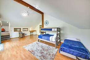 Expansive Waterfront Escape w/ Kayaks + Sups!