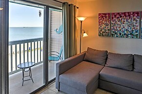 Surfside 'sandcastle Suite' w/ Balcony & 2 Pools!