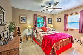 Slaty Fork Escape w/ Mountain View + Hot Tub!