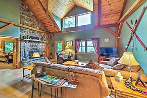 Slaty Fork Escape w/ Mountain View + Hot Tub!