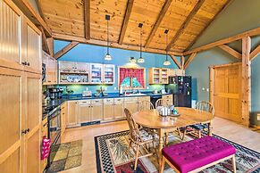 Slaty Fork Escape w/ Mountain View + Hot Tub!