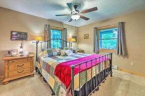 Slaty Fork Escape w/ Mountain View + Hot Tub!