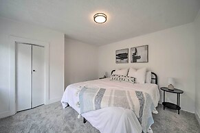 Bright & Airy Liberty Lake Abode w/ Backyard!