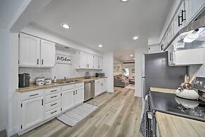 Bright & Airy Liberty Lake Abode w/ Backyard!