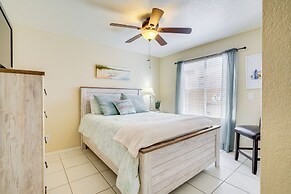 Lakefront Glendale Home w/ Pool, Boat & Fishing!