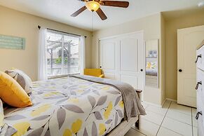 Lakefront Glendale Home w/ Pool, Boat & Fishing!