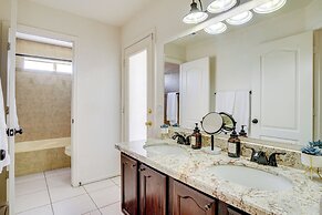 Lakefront Glendale Home w/ Pool, Boat & Fishing!