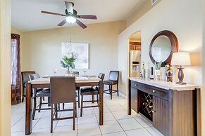 Lakefront Glendale Home w/ Pool, Boat & Fishing!