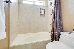 Lakefront Glendale Home w/ Pool, Boat & Fishing!