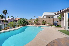 Lakefront Glendale Home w/ Pool, Boat & Fishing!