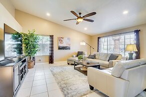 Lakefront Glendale Home w/ Pool, Boat & Fishing!