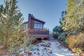 Bright Sedona Home w/ Deck & Mountain Views!