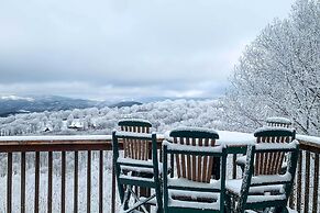 Beech Mountain Cabin w/ Million Dollar Views!