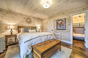 Mtn-view Getaway w/ Deck & Grill in Cashiers!