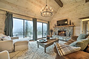 Mtn-view Getaway w/ Deck & Grill in Cashiers!