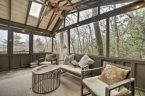 Chic Cashiers Cabin: Mountain View, Screened Porch
