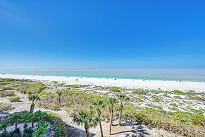 Oceanfront Marco Island Escape w/ Beach Access!