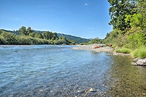 Quaint Riverside Reprieve w/ Kayaks + Floats!