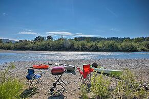 Quaint Riverside Reprieve w/ Kayaks + Floats!