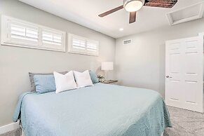 Gilbert Apartment w/ Grill, Fire Pit & Pool Access