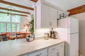 Getaway w/ Lake Views Near Wintergreen Resort!