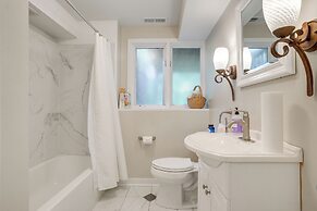 Getaway w/ Lake Views Near Wintergreen Resort!